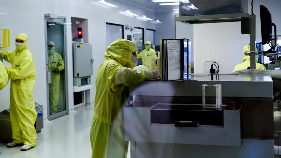 6903d39414e0c6ac32d0ab59 68e3e59a6485e2a0c398a99ecomponentproduction Dreams